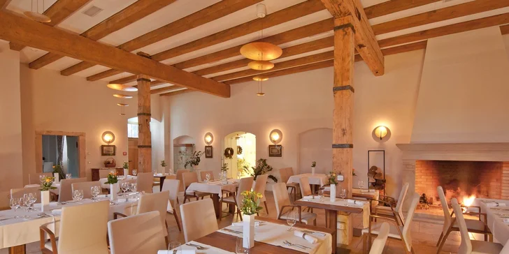 Luxusní pobyt v 5* polském hotelu Pałac Pakoszów: jídlo, neomezený vstup do spa a fitness