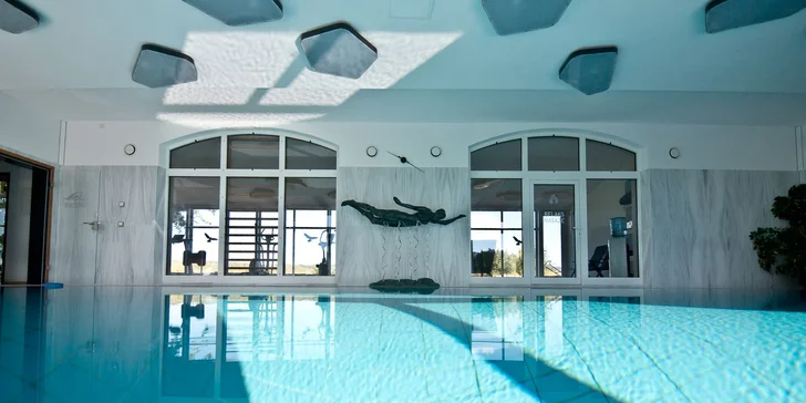 Luxusní pobyt v 5* polském hotelu Pałac Pakoszów: jídlo, neomezený vstup do spa a fitness