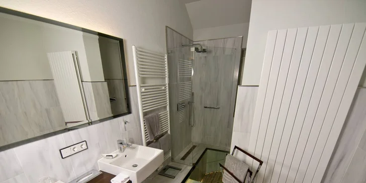 Luxusní pobyt v 5* polském hotelu Pałac Pakoszów: jídlo, neomezený vstup do spa a fitness