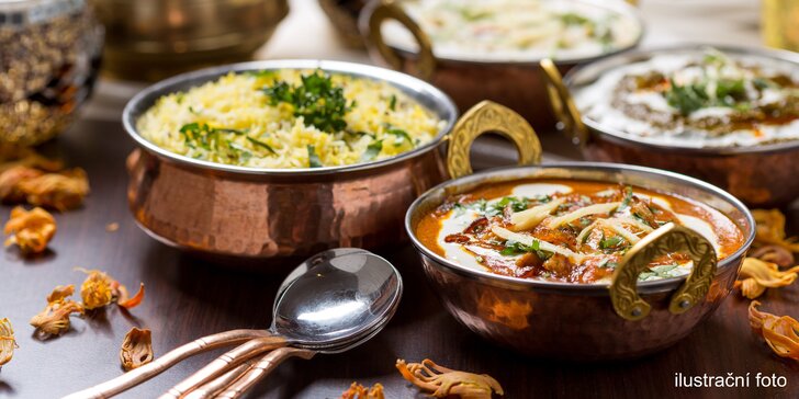 Přehlídka indických dobrot: 2 různá menu s jehněčím i kuřecím masem, dezertem a přílohami