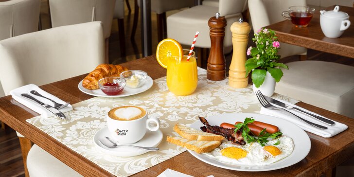 4* hotel v srdci stadionu fotbalové Slavie: ubytování se snídaní i čaj o páté ve vyhlášeném Café Louvre