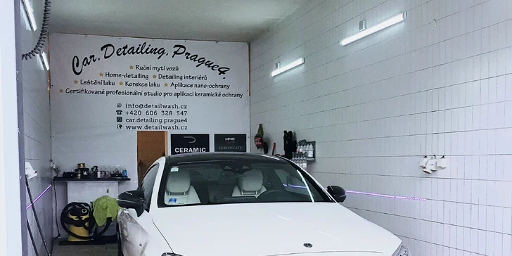 Zaměřeno na každý detail: Profesionální ruční mytí automobilů a leštění laku