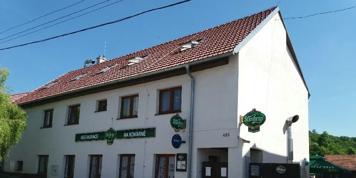 Steakové prkno pro partu přátel: 4 druhy masa, hranolky, rösti a 2 omáčky