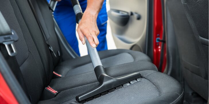 Kompletní čištění interiéru automobilu: a budete se za volantem zase smát