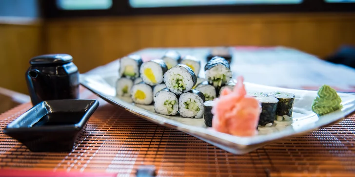 Pochutnejte si na asijských specialitách: otevřený voucher do sushi baru v hodnotě 500 nebo 1000 Kč