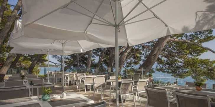 Užijte si letovisko Baška Voda - 5* hotel u pláže, vlastní doprava