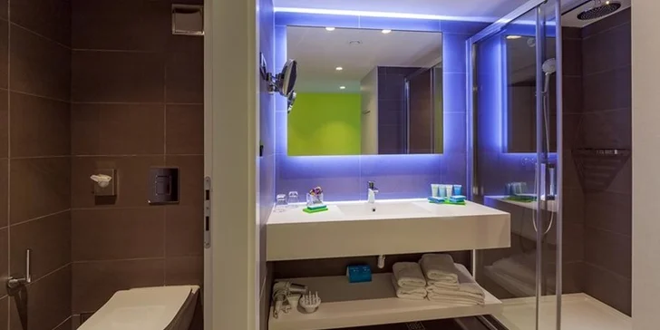 Užijte si letovisko Baška Voda - 5* hotel u pláže, vlastní doprava