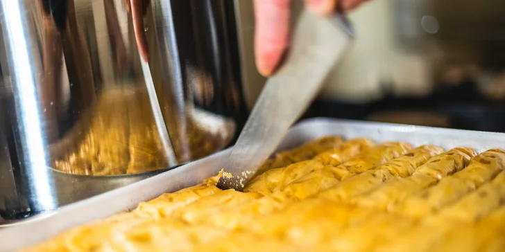 Až 1 kg baklavy z pekárny v Holešovicích: pistáciová, oříšková nebo kokosová