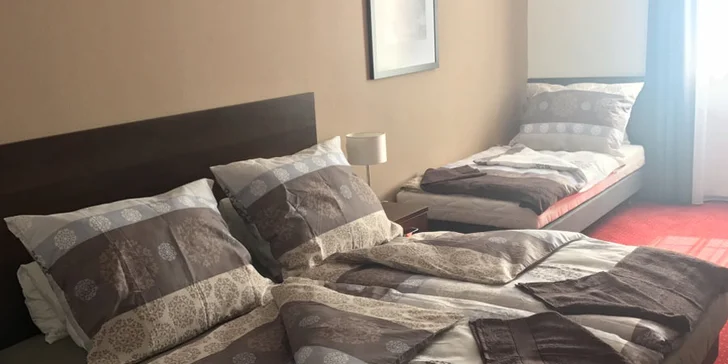 Pobyt v Třeboni: pobyt se snídaněmi, romantickou večeří a relax ve vířivce a sauně