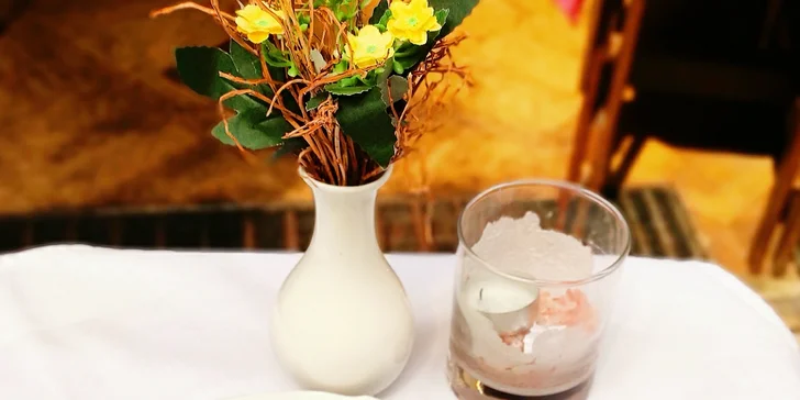 Asijské menu podle výběru s nealko nápojem případně i lahví vína