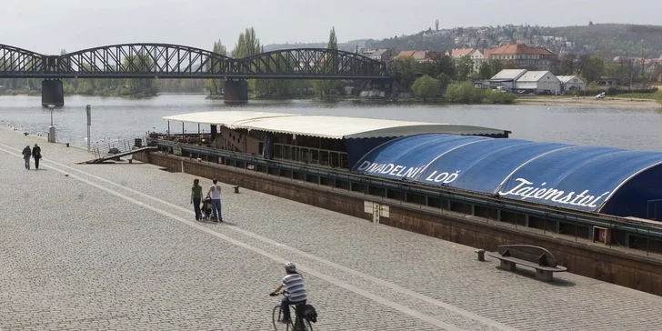 Divadlo i tvořivé dílny pro děti na lodi Tajemství