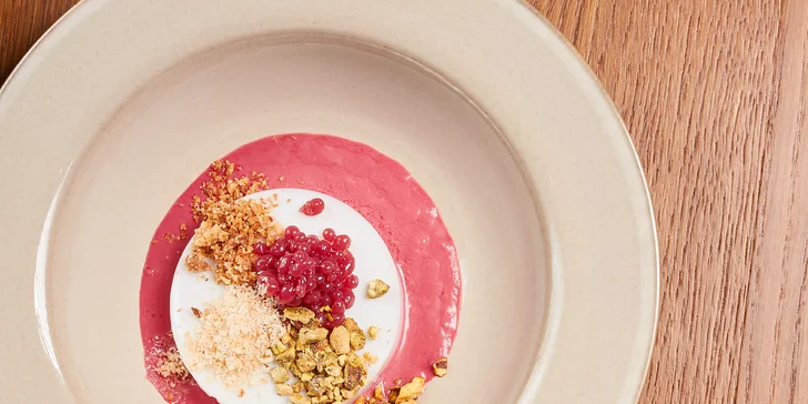 Whiskey Restaurant, Bar & Museum: 3chodové menu s lososem či hovězím steakem