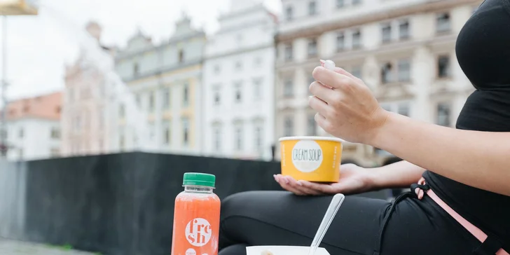 Jarní očista v Salad Boxu: otevřený voucher v hodnotě 400 nebo 800 Kč