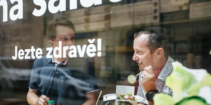 Jarní očista v Salad Boxu: otevřený voucher v hodnotě 400 nebo 800 Kč