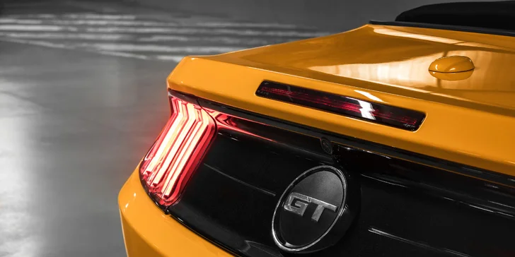 20–60 min. řízení nejnovějšího Mustangu GT 5.0 Cabrio s výkonem 480 koní
