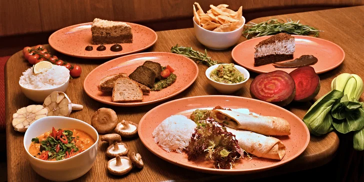 3chodové vegetariánské menu pro 2: předkrm, hlavní chod i dezert podle výběru