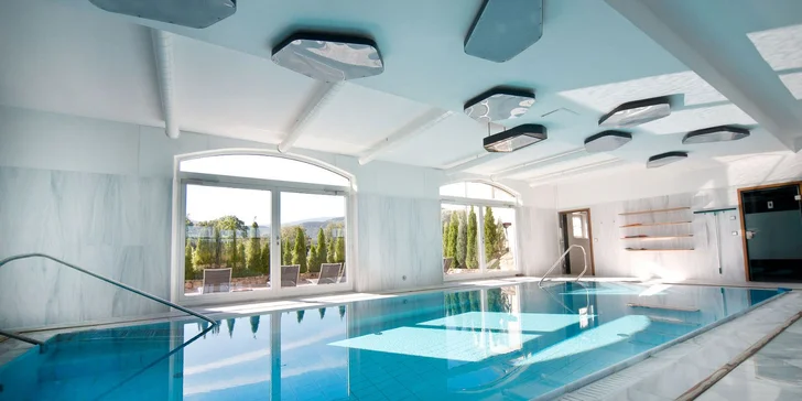 Luxusní pobyt v 5* polském hotelu Pałac Pakoszów: jídlo, neomezený vstup do spa a fitness