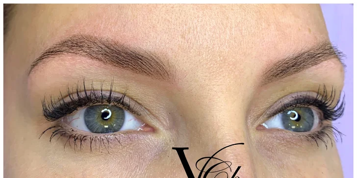 Permanentní make-up obočí pudrovou metodou
