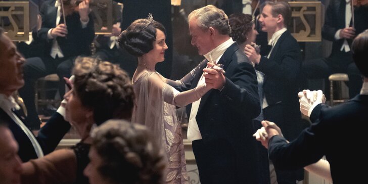 Dvě vstupenky do kina Lucerna na historické drama Panství Downton