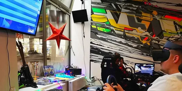 Realita Gaming Bar: zajeďte si hodinu na herních stanicích sami nebo ve dvou