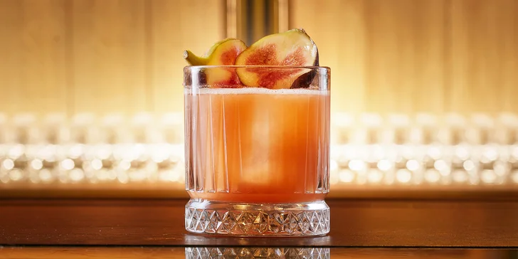 Whiskey Restaurant, Bar & Museum: 3chodové menu s lososem či hovězím steakem
