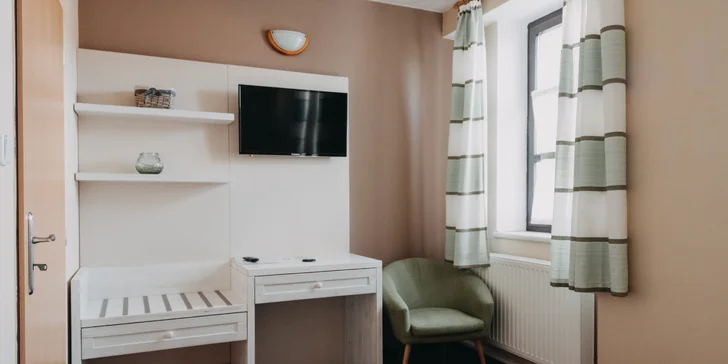 Pohoda nedaleko Brna: snídaně i minipivovar