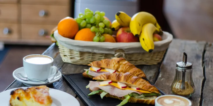 Otevřený voucher na 200–1000 Kč do bistra Moje místo: snídaně, polévky, burgery, káva i limonády