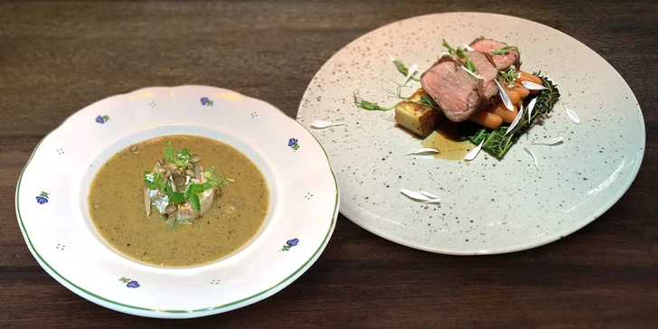 Degustační menu pro dva: bramboračkový krém, hovězí steak s výpekem a máslový dortík