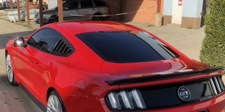 3–5 kol na technické trati v autě podle výběru: Mustang, Dodge, Nissan, Lamborghini i Ferrari