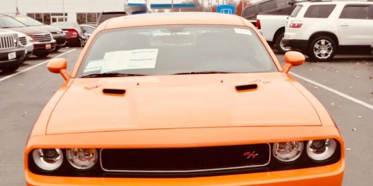 3–5 kol na technické trati v autě podle výběru: Mustang, Dodge, Nissan, Lamborghini i Ferrari