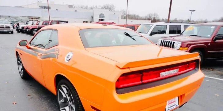3–5 kol na technické trati v autě podle výběru: Mustang, Dodge, Nissan, Lamborghini i Ferrari