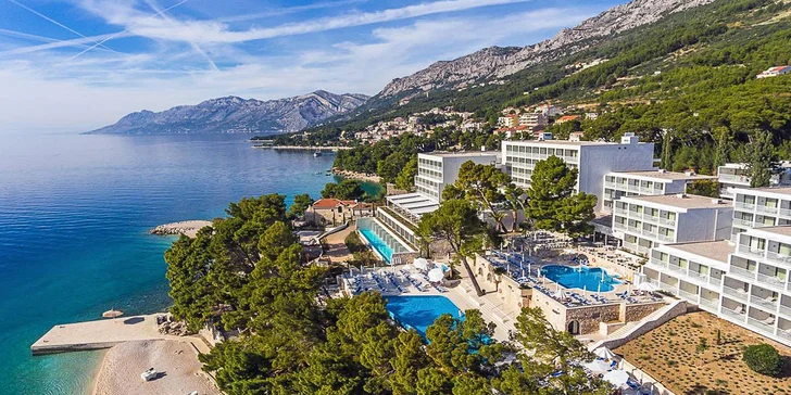 Užijte si letovisko Baška Voda - 5* hotel u pláže, vlastní doprava