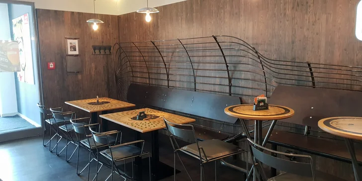 Otevřený voucher na 500 či 1000 Kč do restaurace Buddies: burgery, pizzy, saláty i sendviče