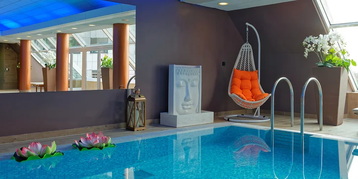 Dovolená v Lublani: moderní ubytování s relaxačním křeslem na pokoji, snídaně a neomezený vstup do wellness