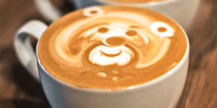 Celodenní baristický kurz pro milovníky kávy: příprava různých nápojů nebo kreslení mlékem do kávy