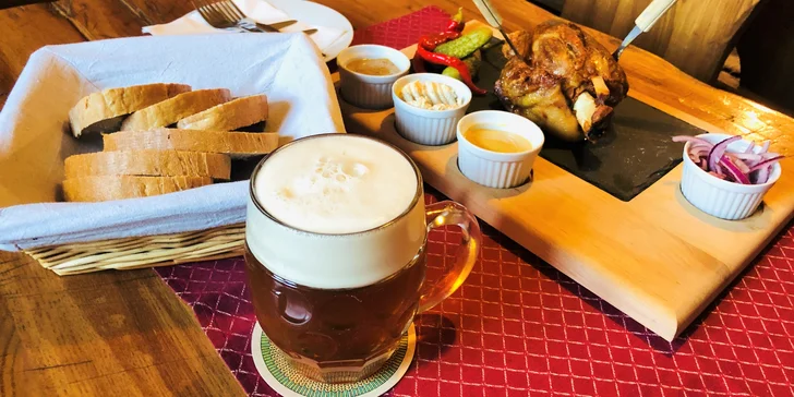 Pohoštění v pivovaru Štramberk: domácí pivovarská paštika, pečené koleno a pivo k tomu pro 1 i pro 2