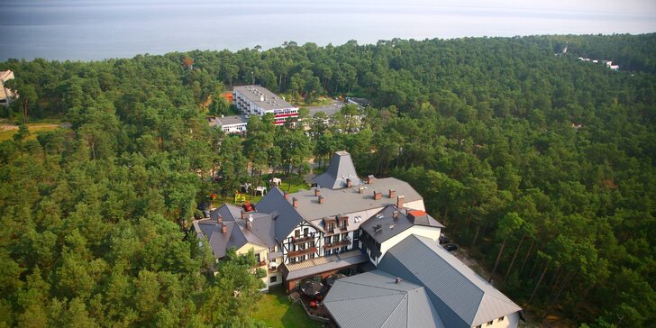 Dovolená na Baltu: elegantní hotel uprostřed lesů, polopenze a neomezený vstup do wellness