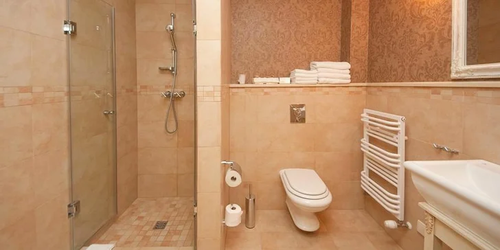 Dovolená na Baltu: elegantní hotel uprostřed lesů, polopenze a neomezený vstup do wellness