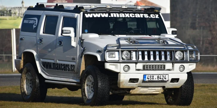 15min. jízdy pro milovníky terénu: Hummer H2
