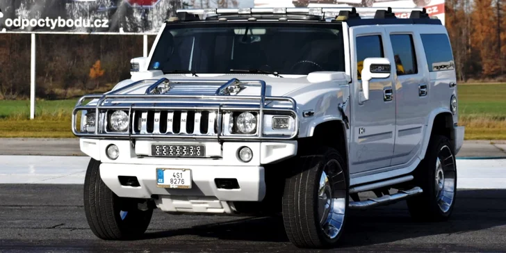 15min. jízdy pro milovníky terénu: Hummer H2