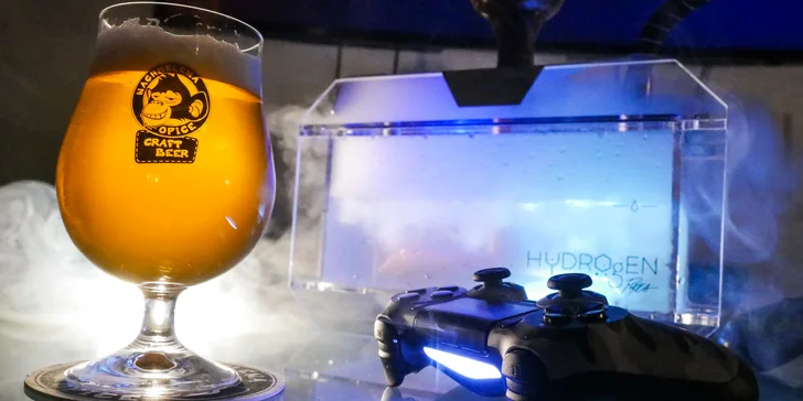 Příjemné odpoledne pro dva: vodní dýmka a k ní čaj, drink či pivo nebo třeba i 2h na playstationu