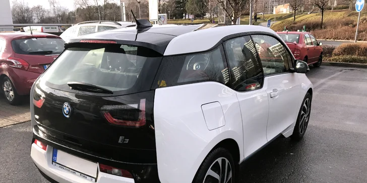 BMW si můžete půjčit na hodinu, 10 hodin, týden i 30 dní.