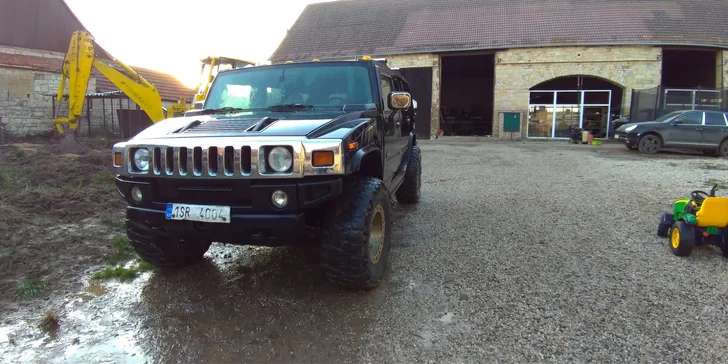 10 až 60 minut adrenalinu: jízda s instruktorem v Hummer H2