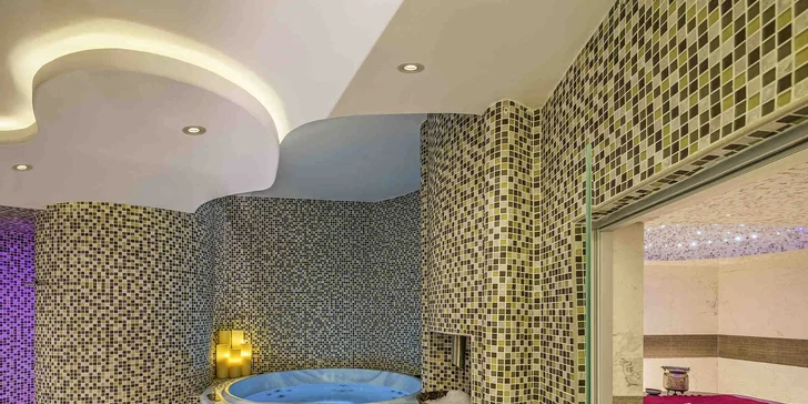 Nadpozemský relax v Emirátech - 4* holistický resort s polopenzí