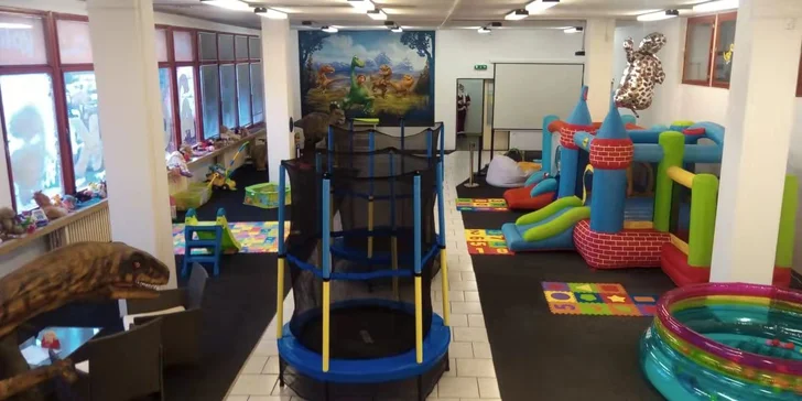 30 nebo 60 minut ve virtuální realitě: Interaktivní podlaha, stěna nebo virtuální hry