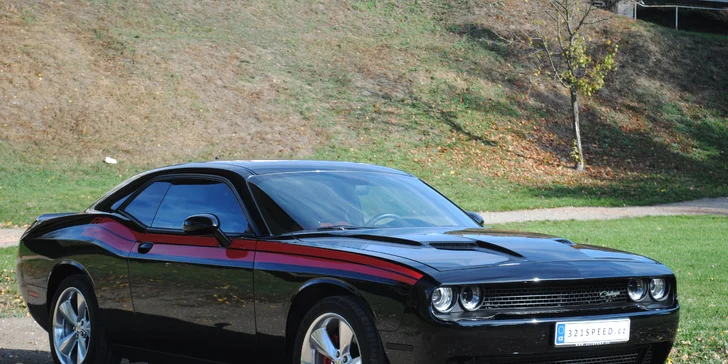 Dodger Challenger 5.7 HEMI k zapůjčení na 6, 12 nebo 24 hodin