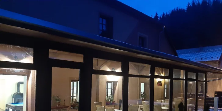 3–4 dny v Jeseníkách: pobyt v obytném sudu či penzionu, wellness a jídlo