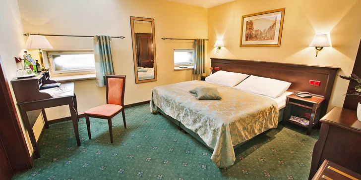 Pobyt ve 4* hotelu v centru zimní Prahy s privátním wellness a snídaní