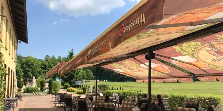 Pobyt pod Ještědem s jídlem a aktivitami pro golfisty i rodiny s dětmi