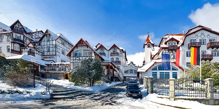 Romantika v lázních Świeradów-Zdrój: wellness, polopenze a parádní ubytování